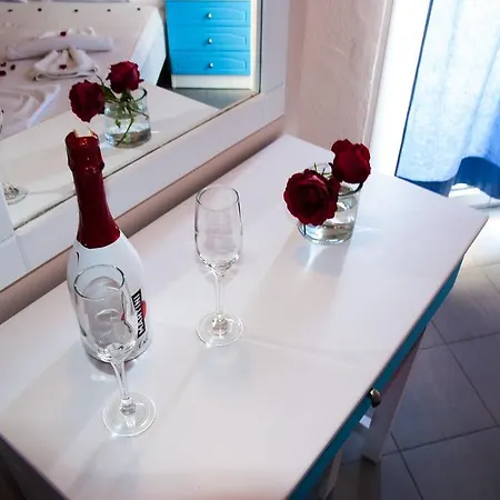 拿破仑公寓式酒店 2* 斯卡拉索提罗斯