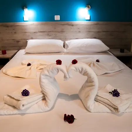 Napoleon Aparthotel Skala Sotiros