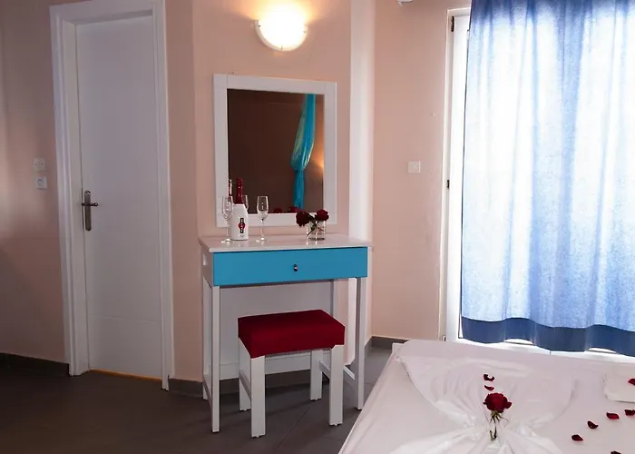 Napoleon Aparthotel
